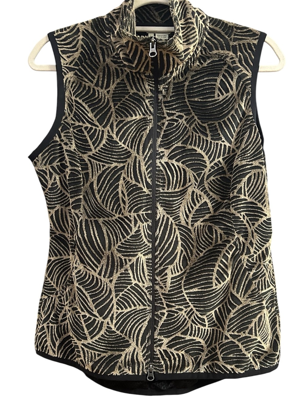 Royal Robbin’s Zip Front Leaf Print Vest, Large